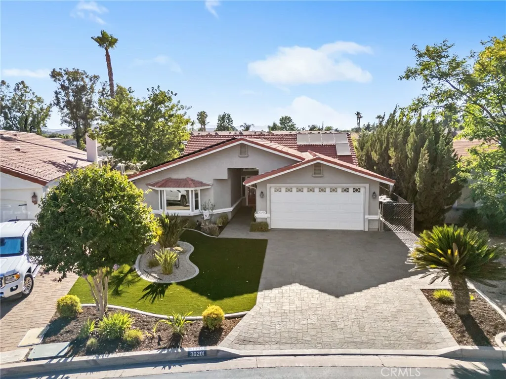 30201 Spray Drive, Canyon Lake, California 92587 home-pic-49